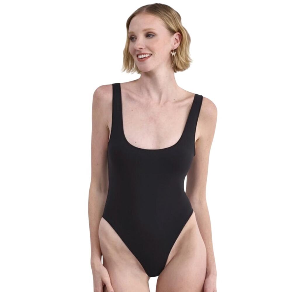No Boundaries Womens Sculpting Scoop Neck One Piece‎ Swimsuit Sizes S Black NWT